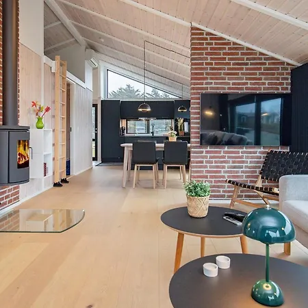 6 Person In Tatil Evi